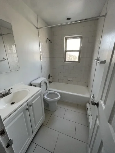 Representative Statham Cove bathroom